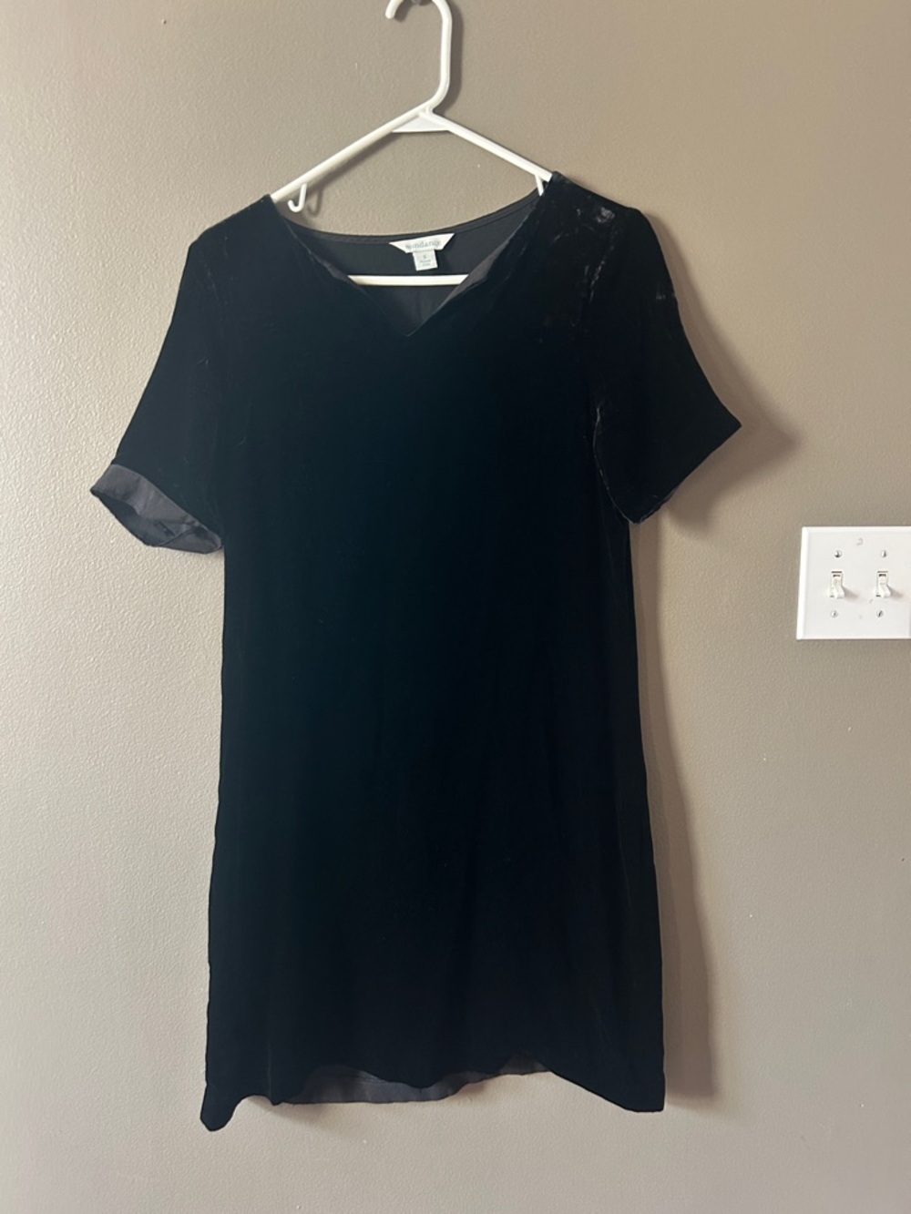 Sundance Black Velvet  Dress size small